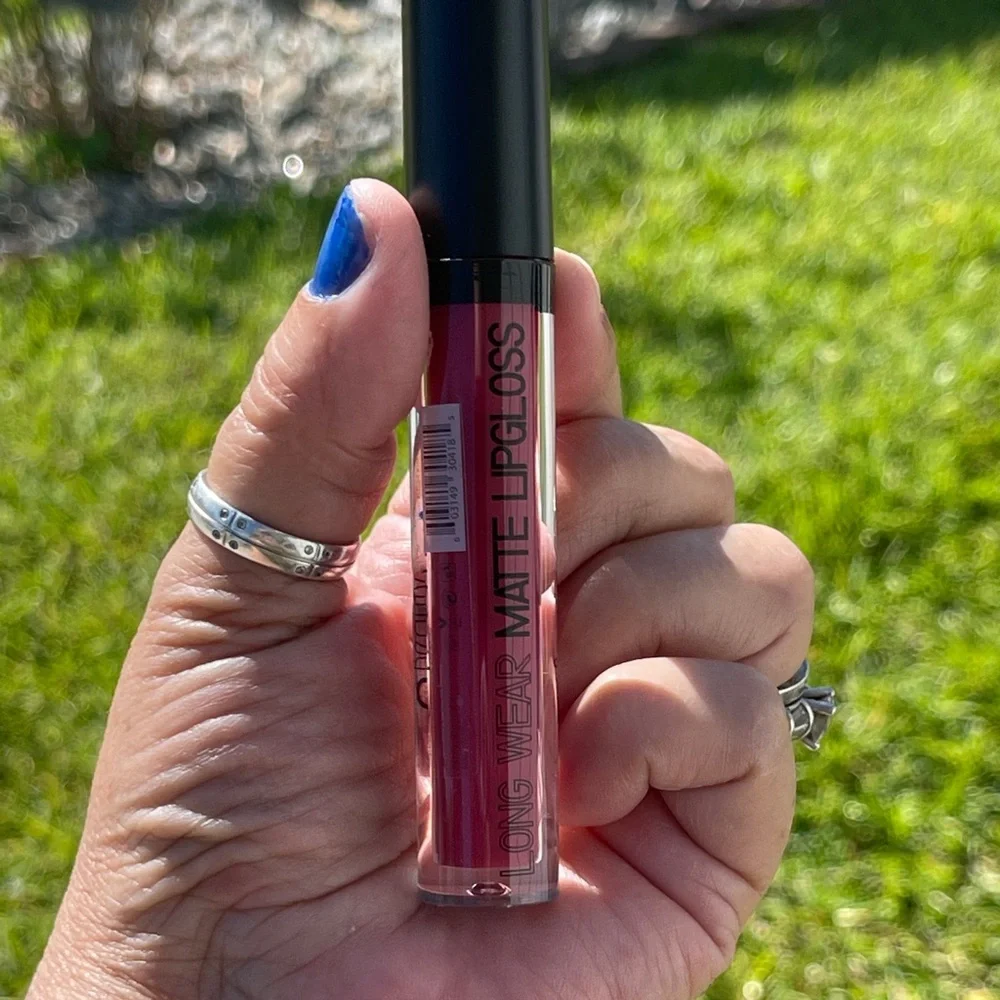 BEAUTY CREATIONS Matte Lip Gloss In Kiss Me